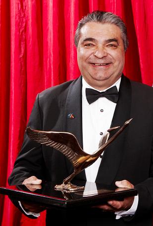 D_Eggignton_Citizen_Award_2011-small